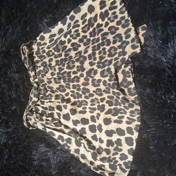 Zara Leopard Print High Waisted Shorts - Picture 6 of 12
